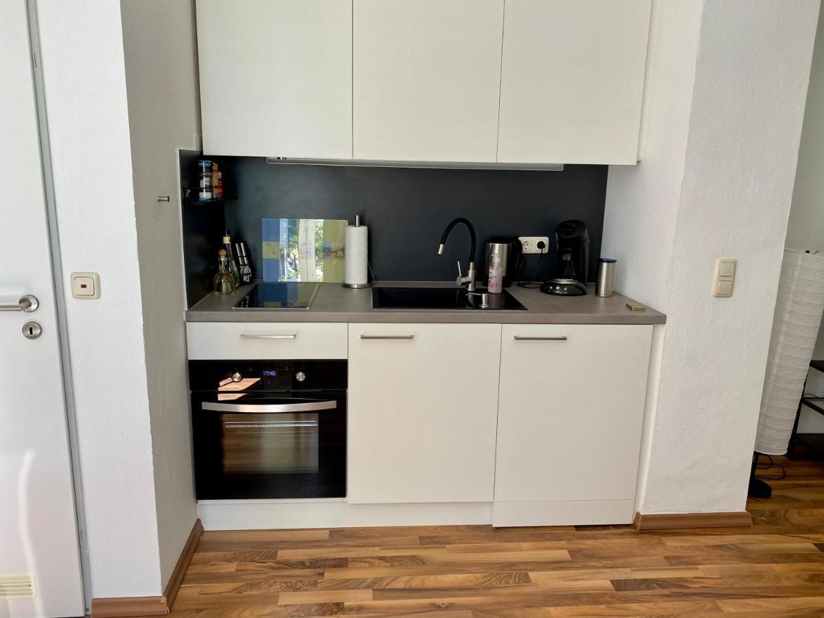 Zentrale Ferienwohnung Mit Balkon In Aachen Eksteriør billede