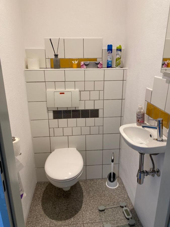Zentrale Ferienwohnung Mit Balkon In Aachen Eksteriør billede