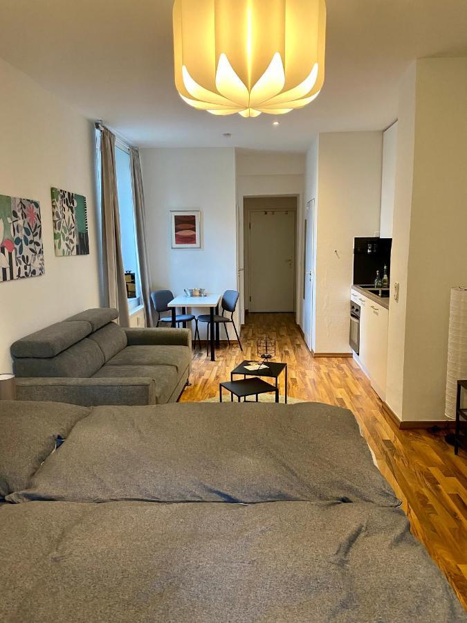 Zentrale Ferienwohnung Mit Balkon In Aachen Eksteriør billede