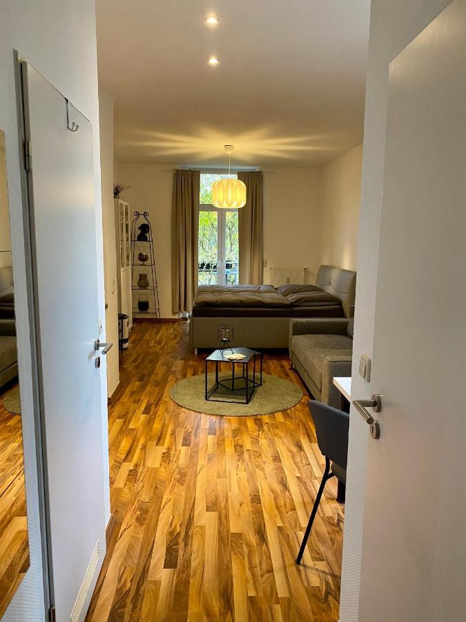 Zentrale Ferienwohnung Mit Balkon In Aachen Eksteriør billede