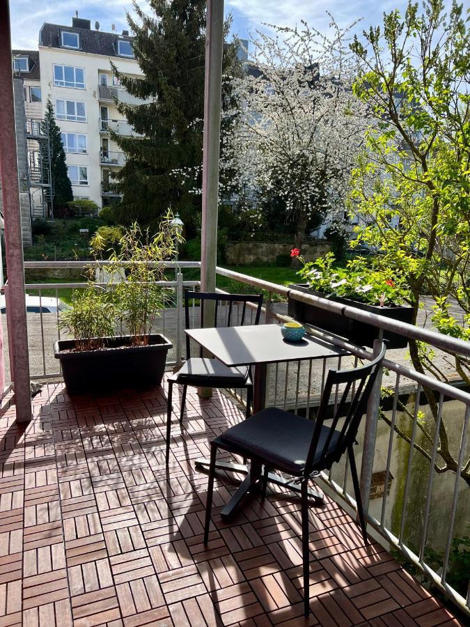 Zentrale Ferienwohnung Mit Balkon In Aachen Eksteriør billede